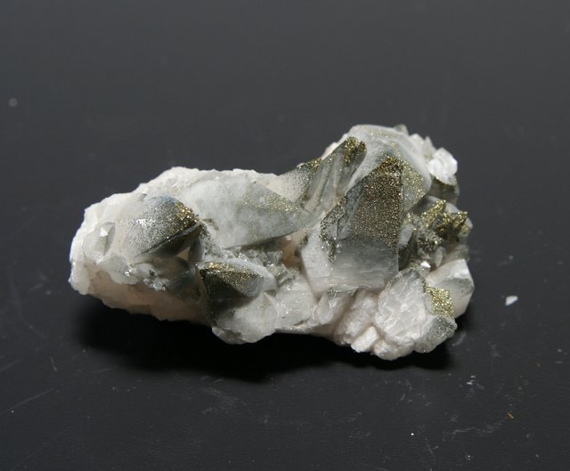 方解石と黄銅鉱06