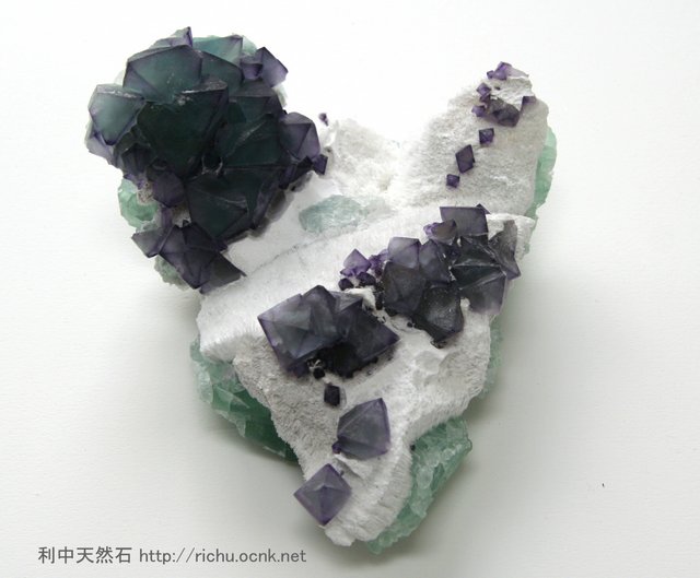 八面体蛍石原石 (フローライト)11 (Octahedron Fluorite)