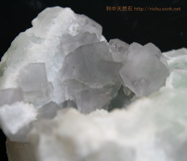 蛍石水晶共生 (light green fluorite)09 
