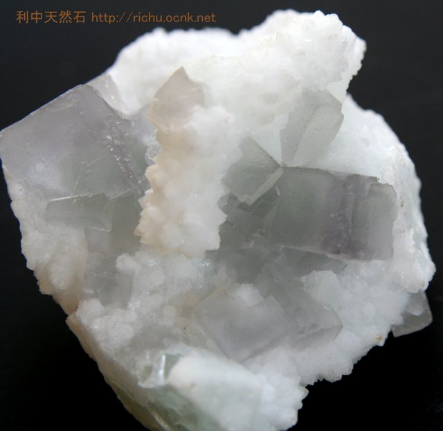 蛍石水晶共生 (light green fluorite)02 