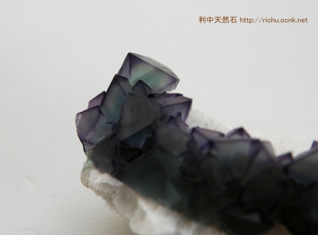 八面体蛍石原石 (フローライト)25 (Octahedron Fluorite)